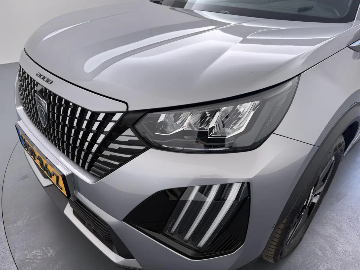 1.2 Hybrid 136 Allure | Automaat | Camera | Apple CarPlay | Navi |