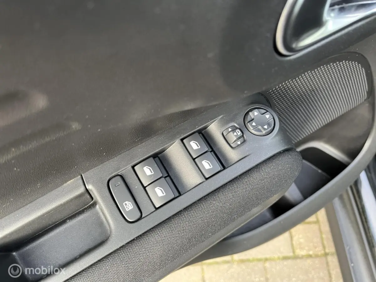 1.2 PureTech 110PK VERKOCHT !!