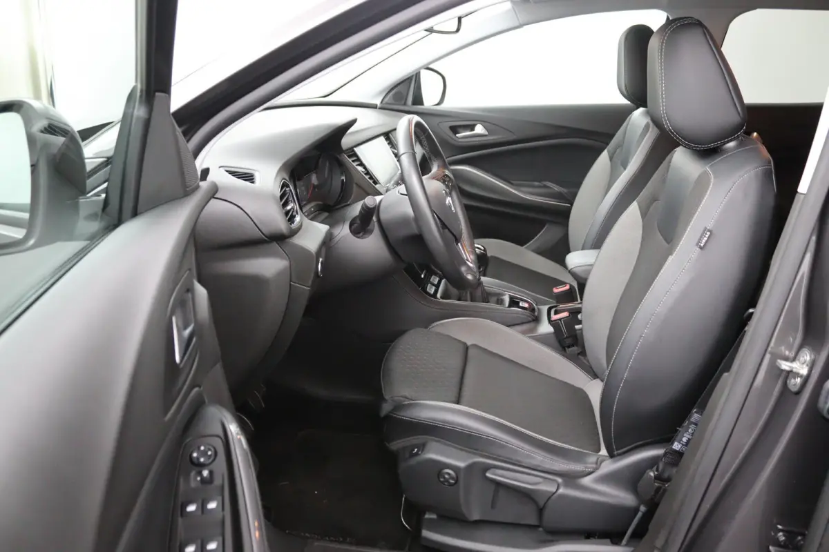 1.2 Turbo Business*ACC*CRUISE*NAVI*HAAK*CARPLAY*