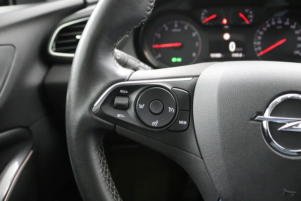 1.2 Turbo Business*ACC*CRUISE*NAVI*HAAK*CARPLAY*