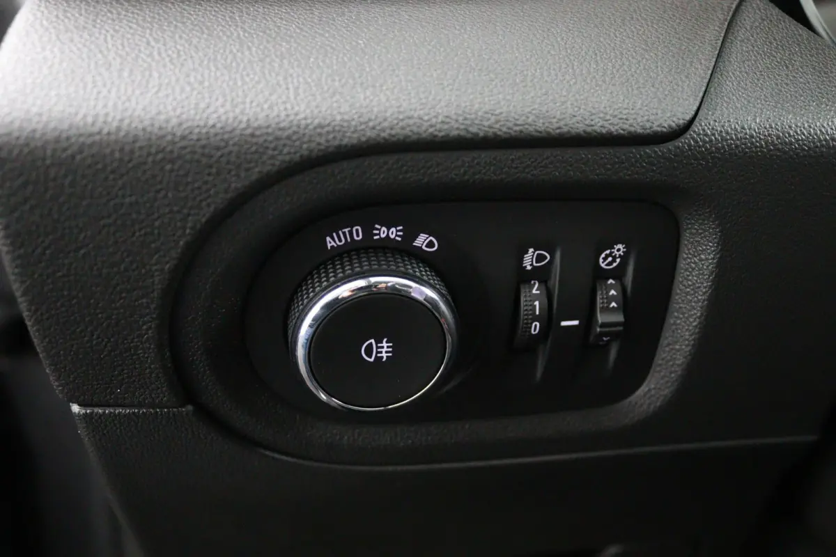 1.2 Turbo Business*ACC*CRUISE*NAVI*HAAK*CARPLAY*