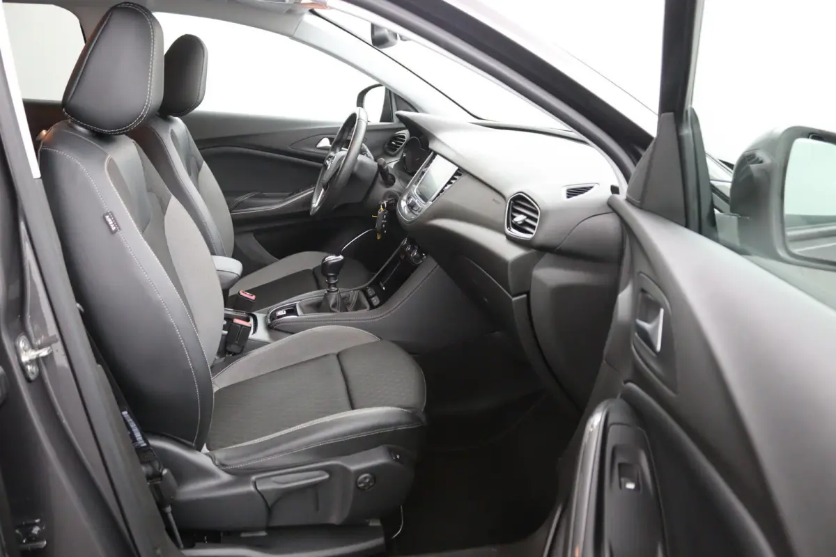 1.2 Turbo Business*ACC*CRUISE*NAVI*HAAK*CARPLAY*