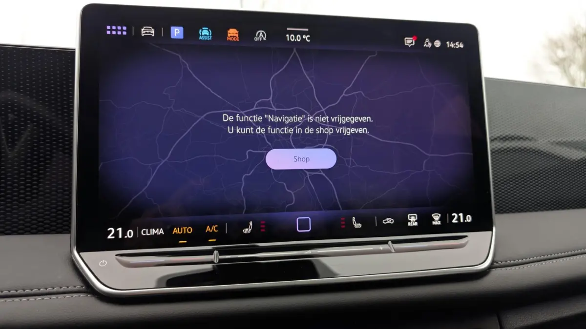 1.5 eTSI 150pk DSG Life Edition | Panoramadak | Camera | App Connect