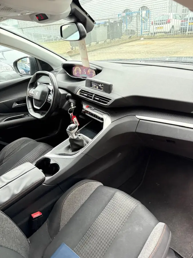 1.2 Benzine | 5 zitplaatsen | Hoge instap