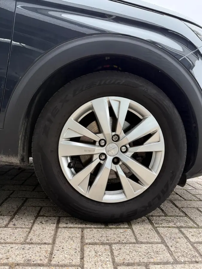 1.2 Benzine | 5 zitplaatsen | Hoge instap