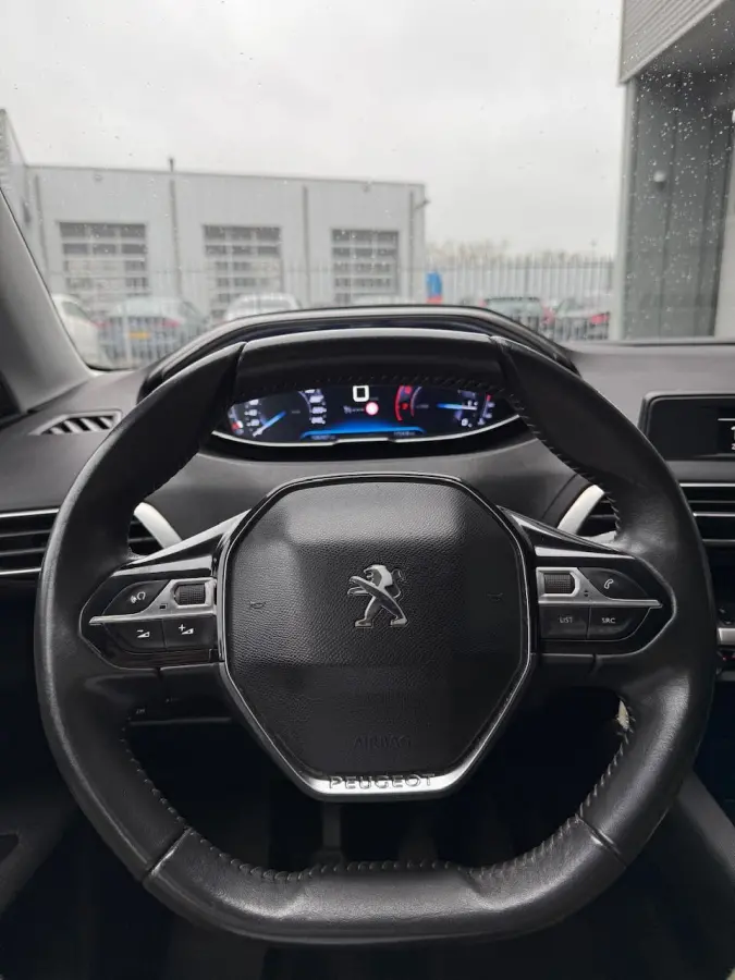 1.2 Benzine | 5 zitplaatsen | Hoge instap