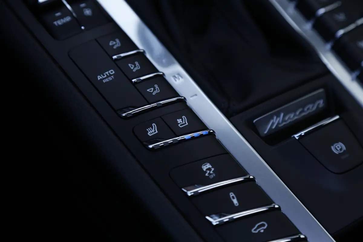 3.0S 4WD 354PK*Perfect Porsche Onderh.*Pano/PASM Luchtvering/Sportuitlaat/Pano/Bose/Sport Chrono/Sportstuur/Stoelverw.V+A/Stuurverw./Stoelkoeling/Camera/Memorie/Dodehoek/Elek. Klep/21 inch L