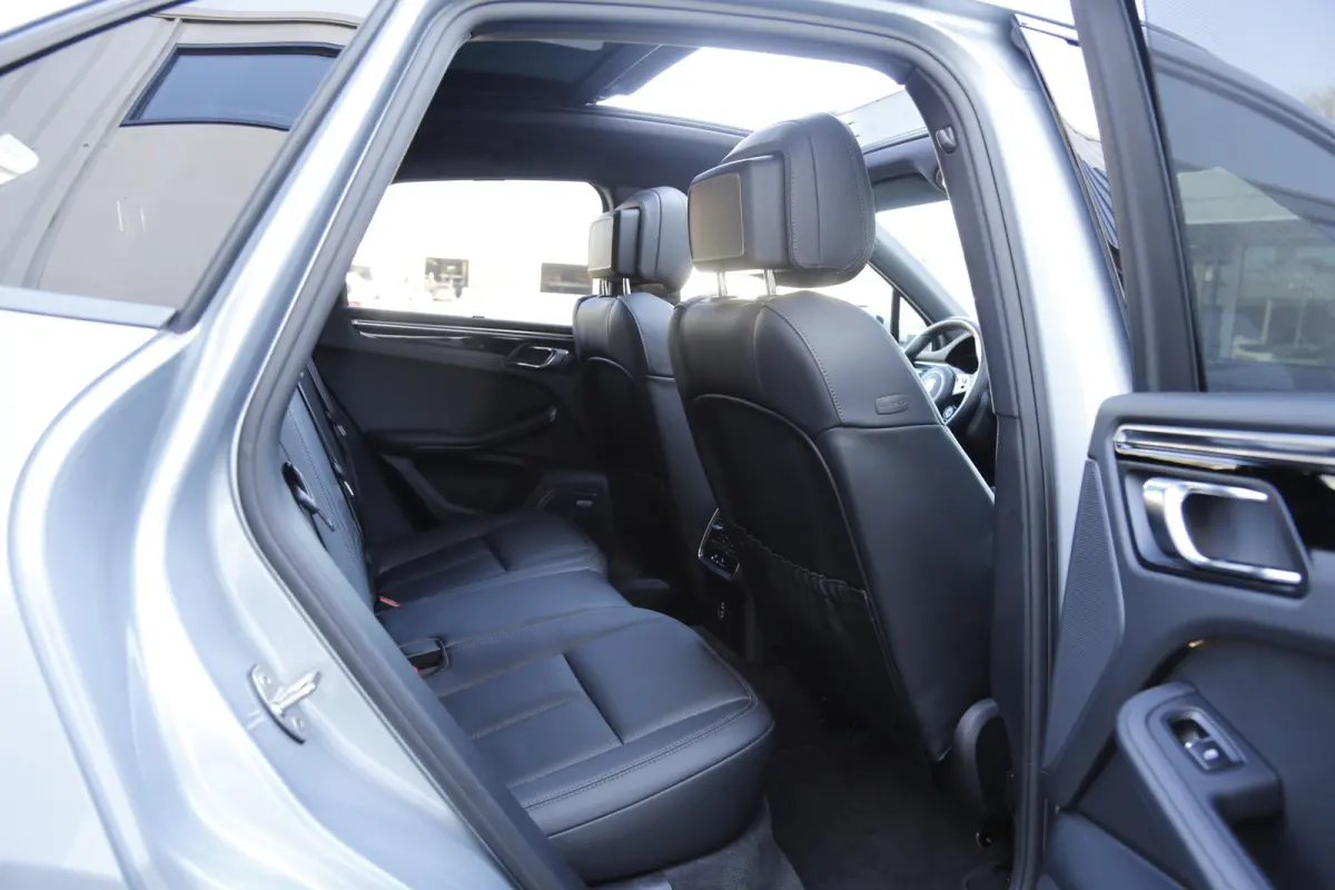 3.0S 4WD 354PK*Perfect Porsche Onderh.*Pano/PASM Luchtvering/Sportuitlaat/Pano/Bose/Sport Chrono/Sportstuur/Stoelverw.V+A/Stuurverw./Stoelkoeling/Camera/Memorie/Dodehoek/Elek. Klep/21 inch L