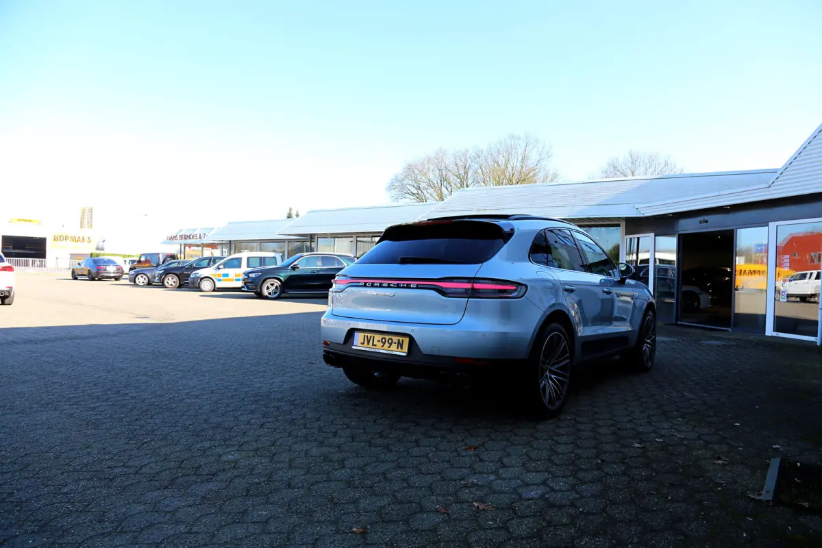 3.0S 4WD 354PK*Perfect Porsche Onderh.*Pano/PASM Luchtvering/Sportuitlaat/Pano/Bose/Sport Chrono/Sportstuur/Stoelverw.V+A/Stuurverw./Stoelkoeling/Camera/Memorie/Dodehoek/Elek. Klep/21 inch L