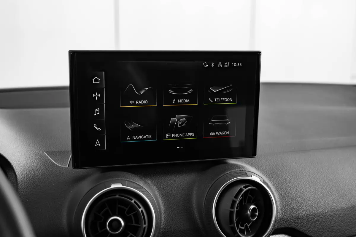 Pro Line | Audi smartphone interface | Cruise control (incl. speedlimiter) | LED-koplampen