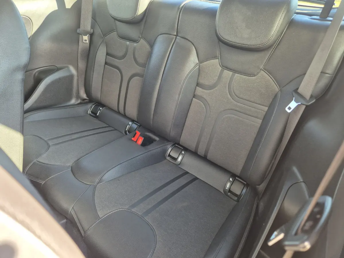 1.0 Turbo Rocks Ilvy Favourite,airco,cruisecontrol,parkeersensoren,