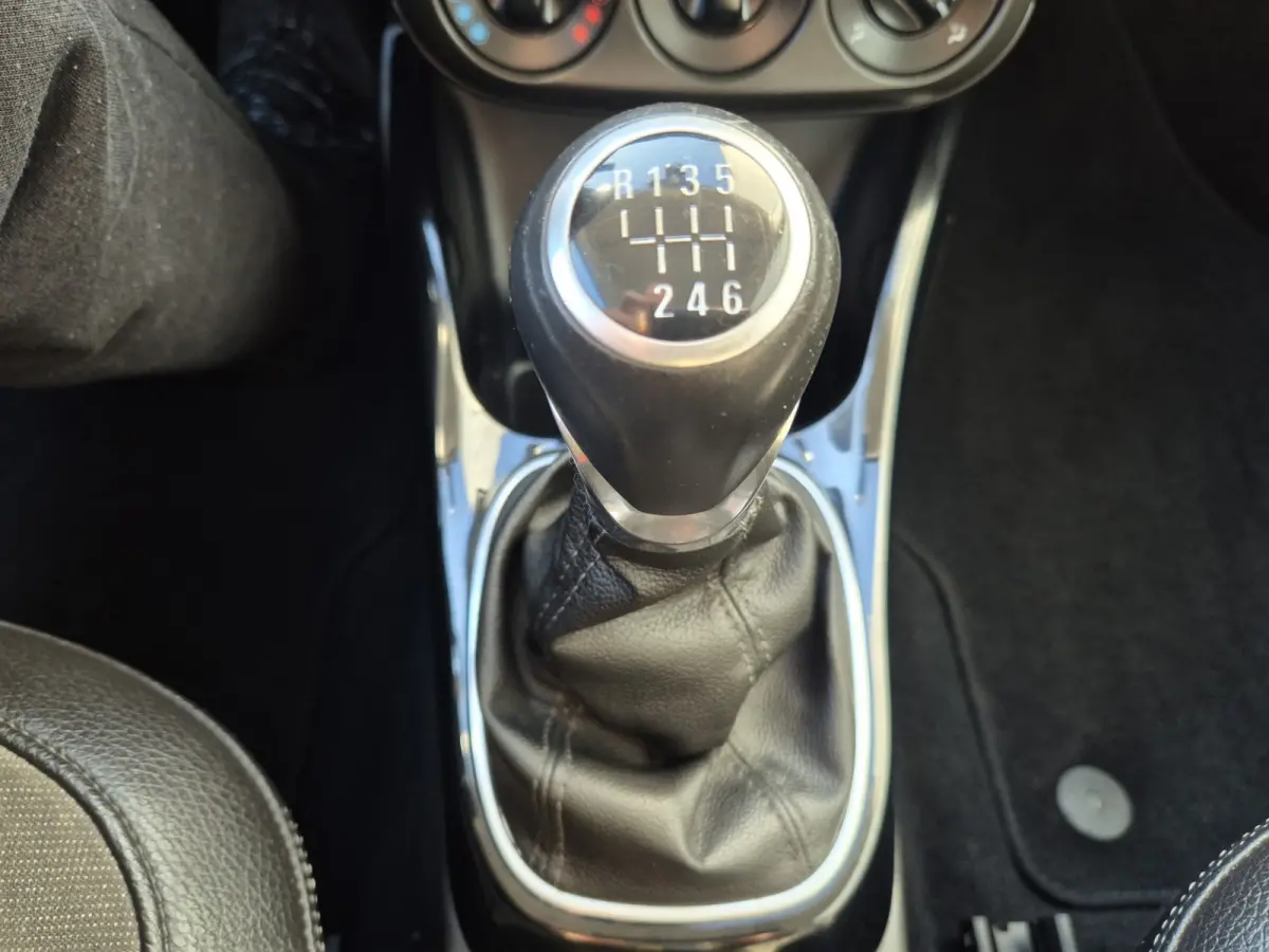 1.0 Turbo Rocks Ilvy Favourite,airco,cruisecontrol,parkeersensoren,