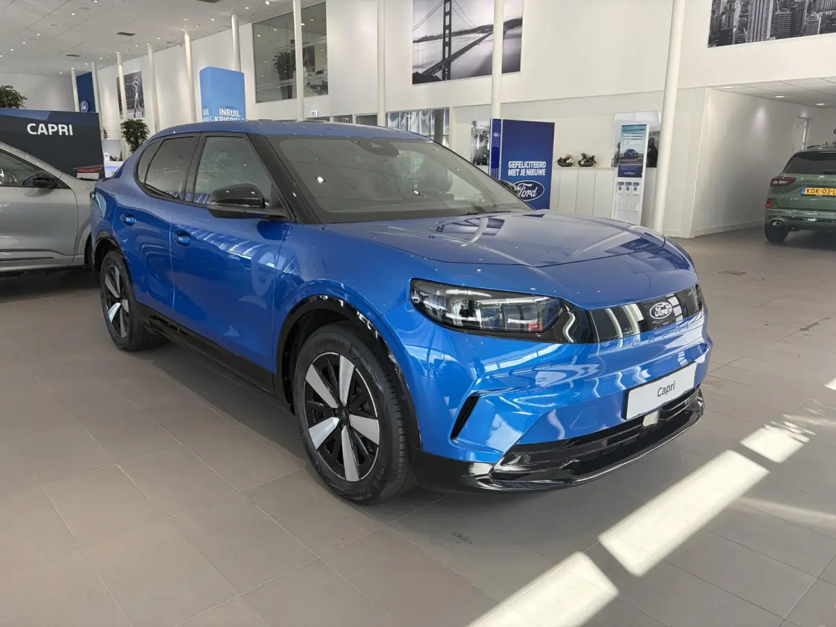Select Extended Range RWD 77 kWh | STOEL EN STUUR VERWARMING | ELEKTRISCH WEGKLAPBARE TREKHAAK | ENERGIEZUINIG WARMTEPOMPSYSTEEM | 18-WEG VERSTELBARE VOORSTOELEN MÉT MASSAGEFUNCTIE |
