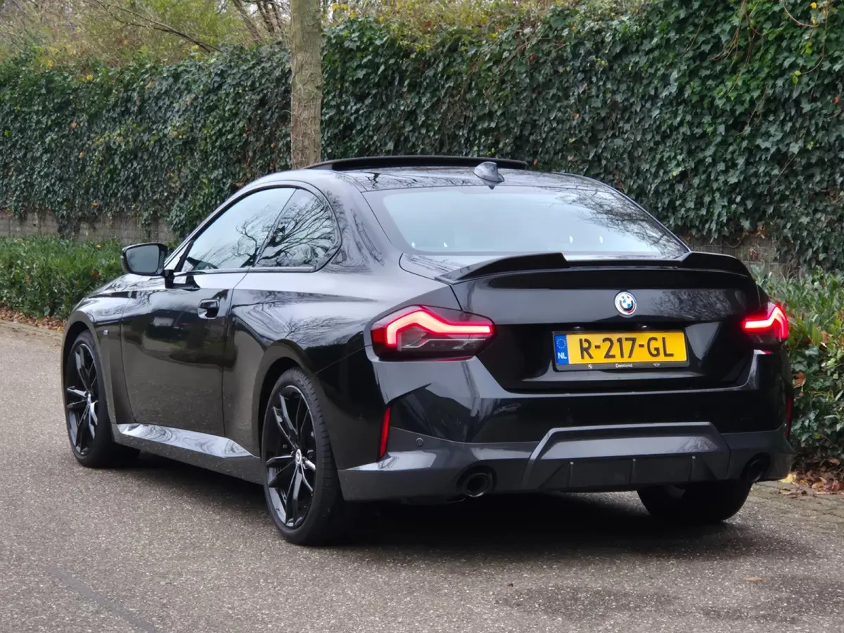 220i M Sport 50-jahre Edition Fabrieksgarantie Schuifdak NAP NL CarPlay Camera 100% Dealeronderhouden RIJKLAAR