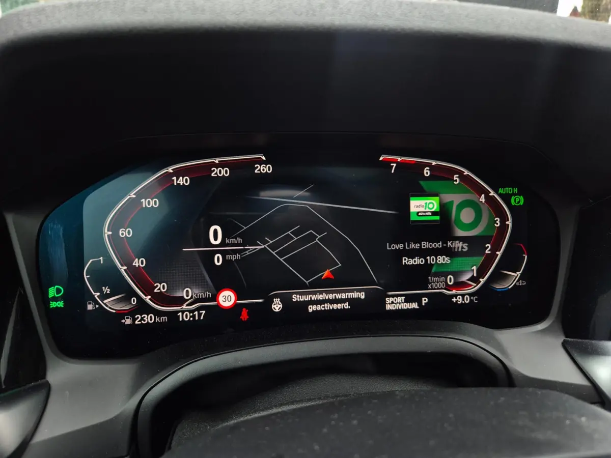 220i M Sport 50-jahre Edition Fabrieksgarantie Schuifdak NAP NL CarPlay Camera 100% Dealeronderhouden RIJKLAAR