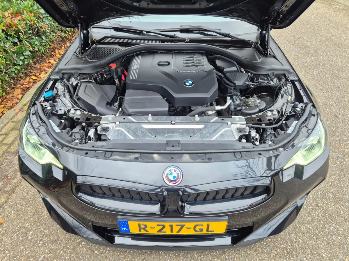 220i M Sport 50-jahre Edition Fabrieksgarantie Schuifdak NAP NL CarPlay Camera 100% Dealeronderhouden RIJKLAAR