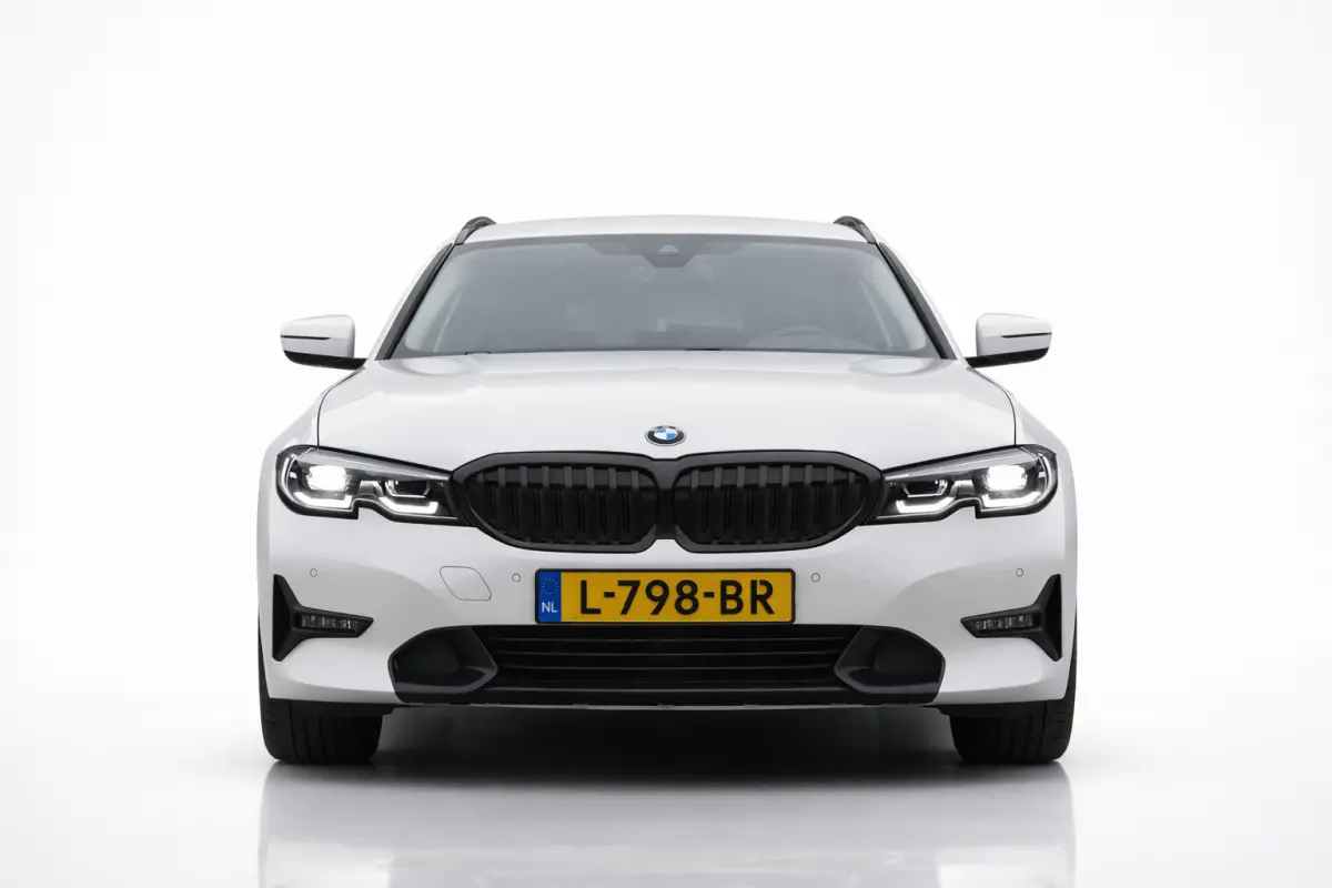 3 Serie High Executive Sport Line | TREKHAAK | APPLE CARPLAY | NAP | DEALER ONDERHOUDEN | ANDROID AUTO