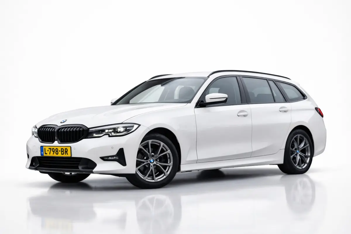 3 Serie High Executive Sport Line | TREKHAAK | APPLE CARPLAY | NAP | DEALER ONDERHOUDEN | ANDROID AUTO