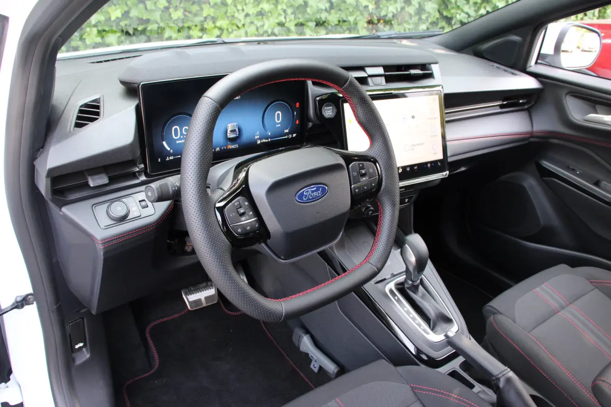 1.0EB ST-LINE AUTOMAAT | NL-AUTO! | WINTERPACK | COMFORTPACK | DEMO DEAL! | DRAADLOOS APPLE CARPLAY & ANDROID AUTO | NAVI | CLIMA | CRUISE | PARK SENS | PERFECTE STAAT!
