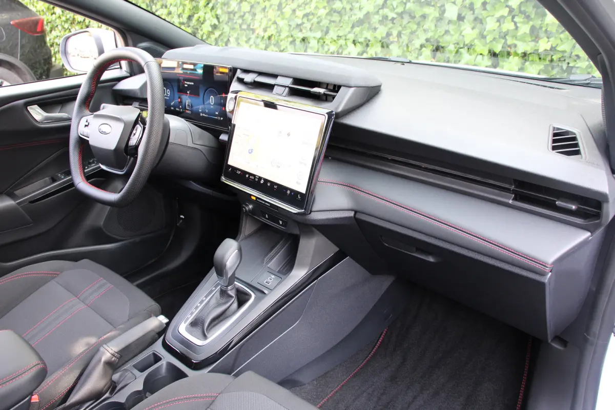 1.0EB ST-LINE AUTOMAAT | NL-AUTO! | WINTERPACK | COMFORTPACK | DEMO DEAL! | DRAADLOOS APPLE CARPLAY & ANDROID AUTO | NAVI | CLIMA | CRUISE | PARK SENS | PERFECTE STAAT!