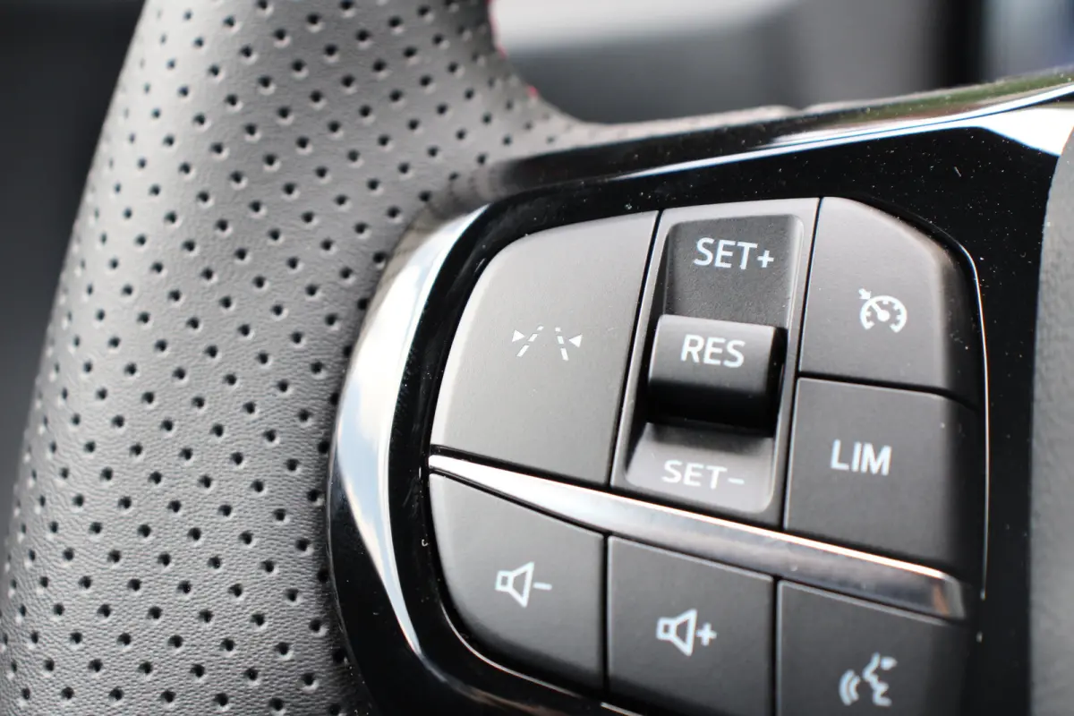 1.0EB ST-LINE | NL-AUTO! | WINTERPACK | DEMO DEAL! | DRAADLOOS APPLE CARPLAY & ANDROID AUTO | CAMERA | PARKEERSENSOREN | PERFECTE STAAT!|