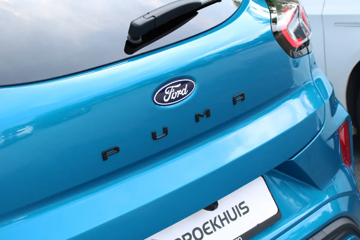 1.0EB ST-LINE | NL-AUTO! | WINTERPACK | DEMO DEAL! | DRAADLOOS APPLE CARPLAY & ANDROID AUTO | CAMERA | PARKEERSENSOREN | PERFECTE STAAT!|