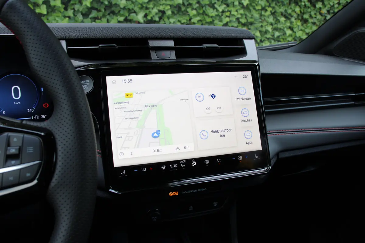 1.0EB ST-LINE | NL-AUTO! | WINTERPACK | DEMO DEAL! | DRAADLOOS APPLE CARPLAY & ANDROID AUTO | CAMERA | PARKEERSENSOREN | PERFECTE STAAT!|