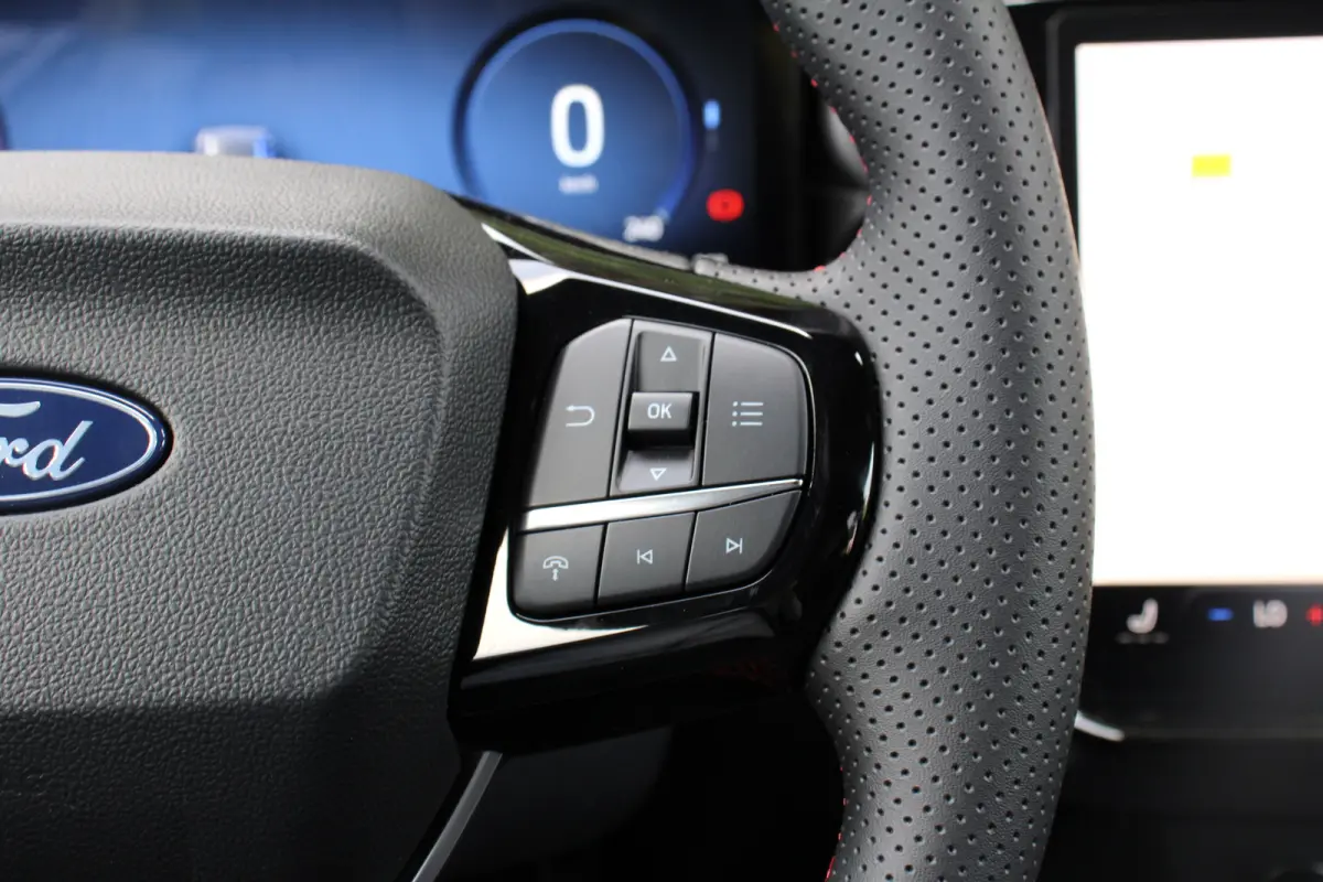 1.0EB ST-LINE | NL-AUTO! | WINTERPACK | DEMO DEAL! | DRAADLOOS APPLE CARPLAY & ANDROID AUTO | CAMERA | PARKEERSENSOREN | PERFECTE STAAT!|