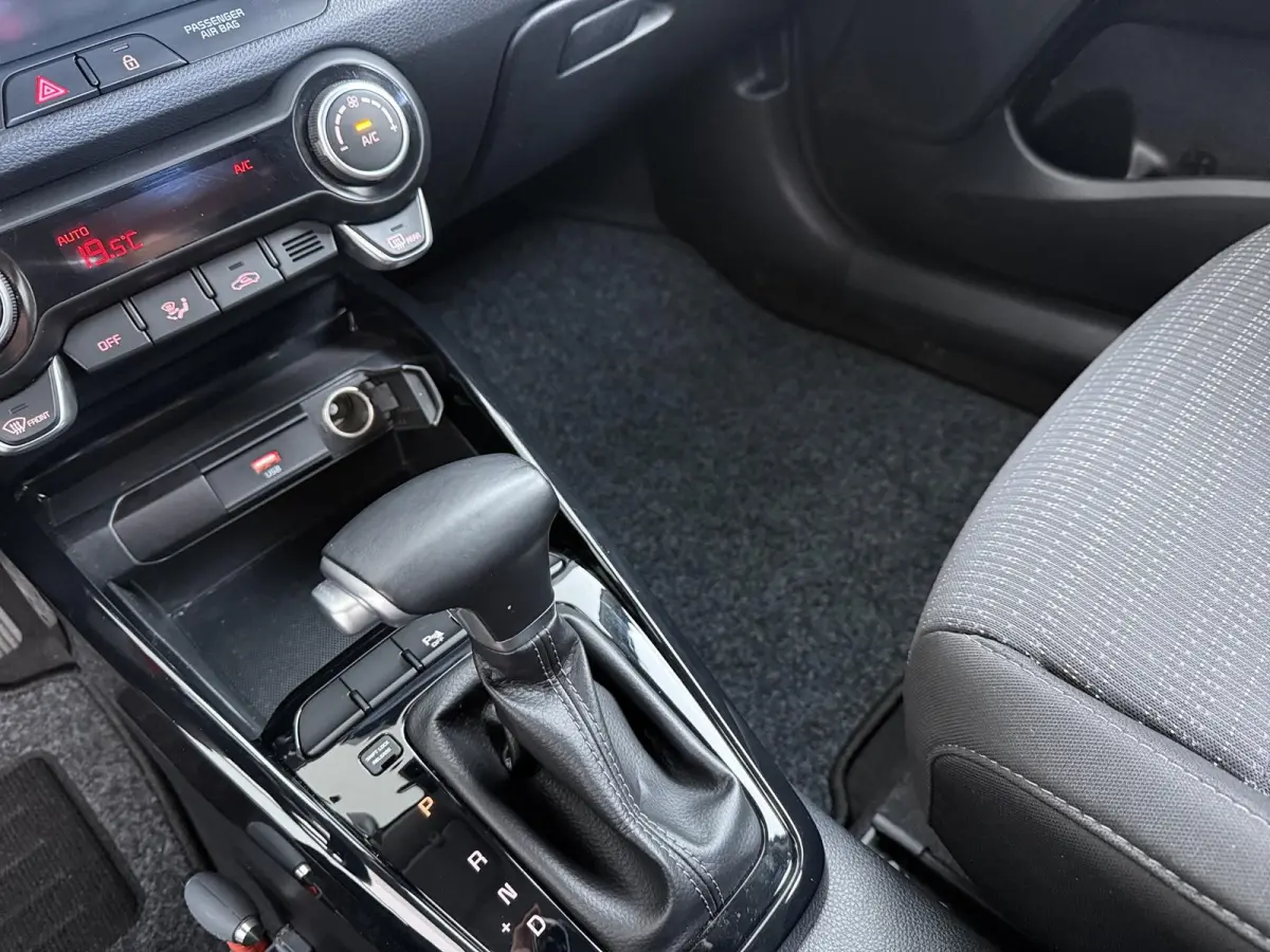 1.0 T-GDi MHEV DynamicLine | Automaat | Trekhaak | Navigatie | Lage km-stand |