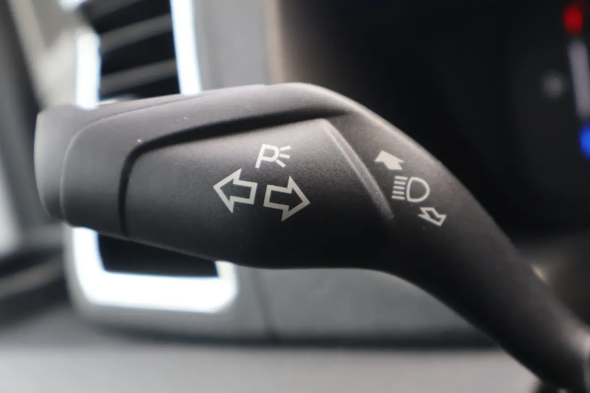 350 L4 H3 Trend 68 kWh Post NL Inrichting