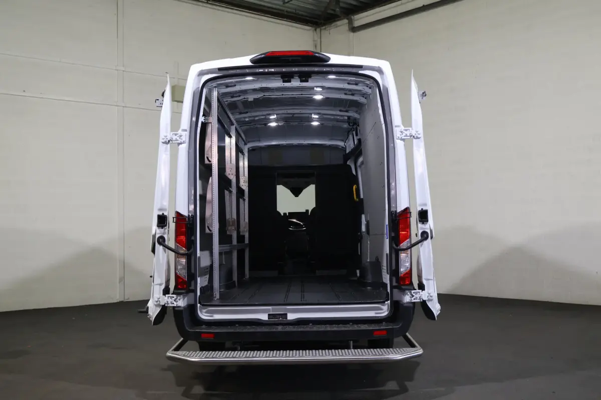 350 L4 H3 Trend 68 kWh Post NL Inrichting