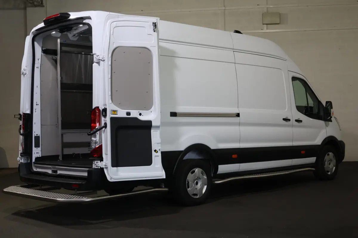 350 L4 H3 Trend 68 kWh Post NL Inrichting