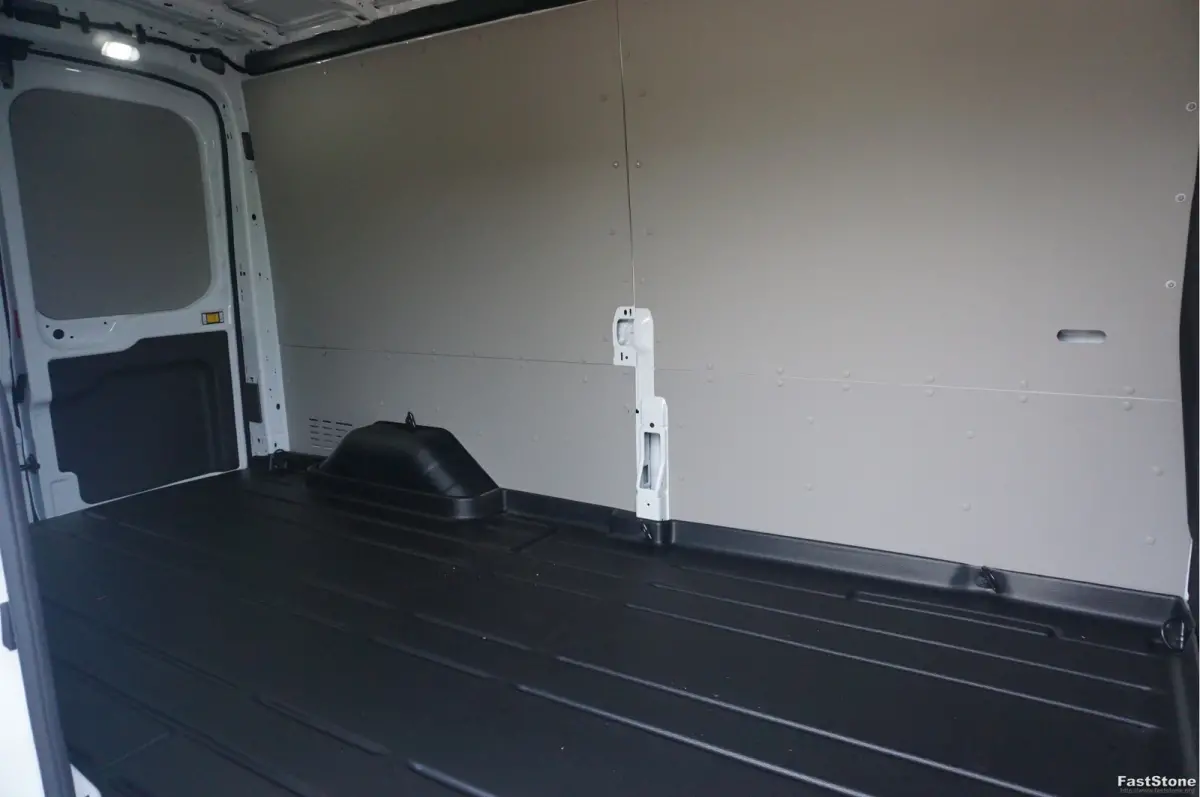 350L L3H2 Trend AUT-10 RWD 165PK BPM VRIJ 3.5T Trekhaak, Navi, Adap. Cruise, 360° Cam!! NR. A271
