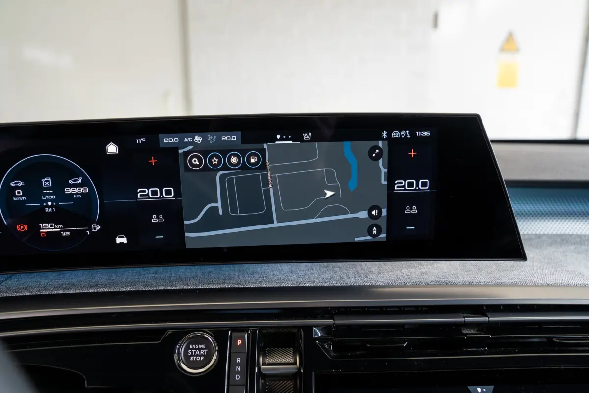 1.2 Hybrid 136 GT | Achterbank in delen neerklapbaar | Achteruitrijcamera | Apple Carplay/Android Auto|telefoonintegratie premium