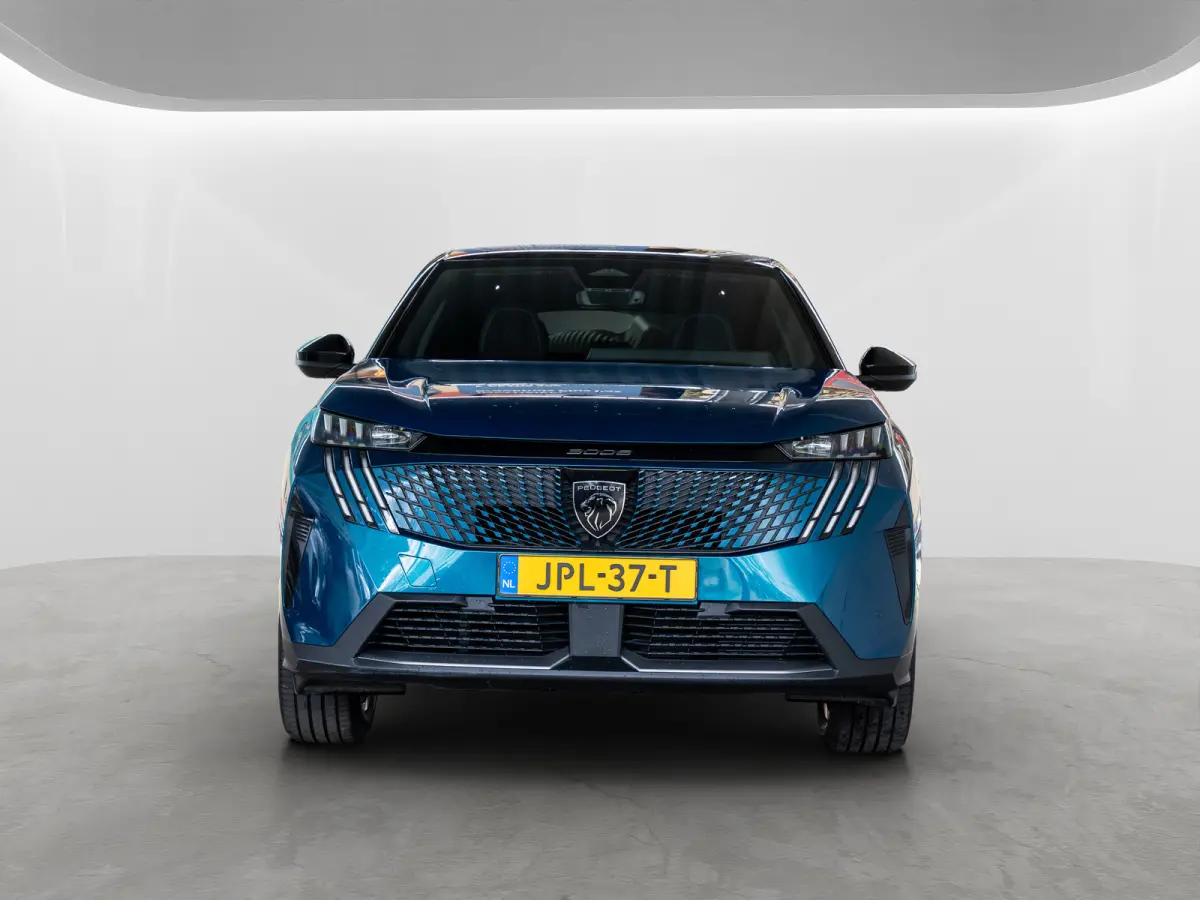 1.2 Hybrid 136 GT | Achterbank in delen neerklapbaar | Achteruitrijcamera | Apple Carplay/Android Auto|telefoonintegratie premium