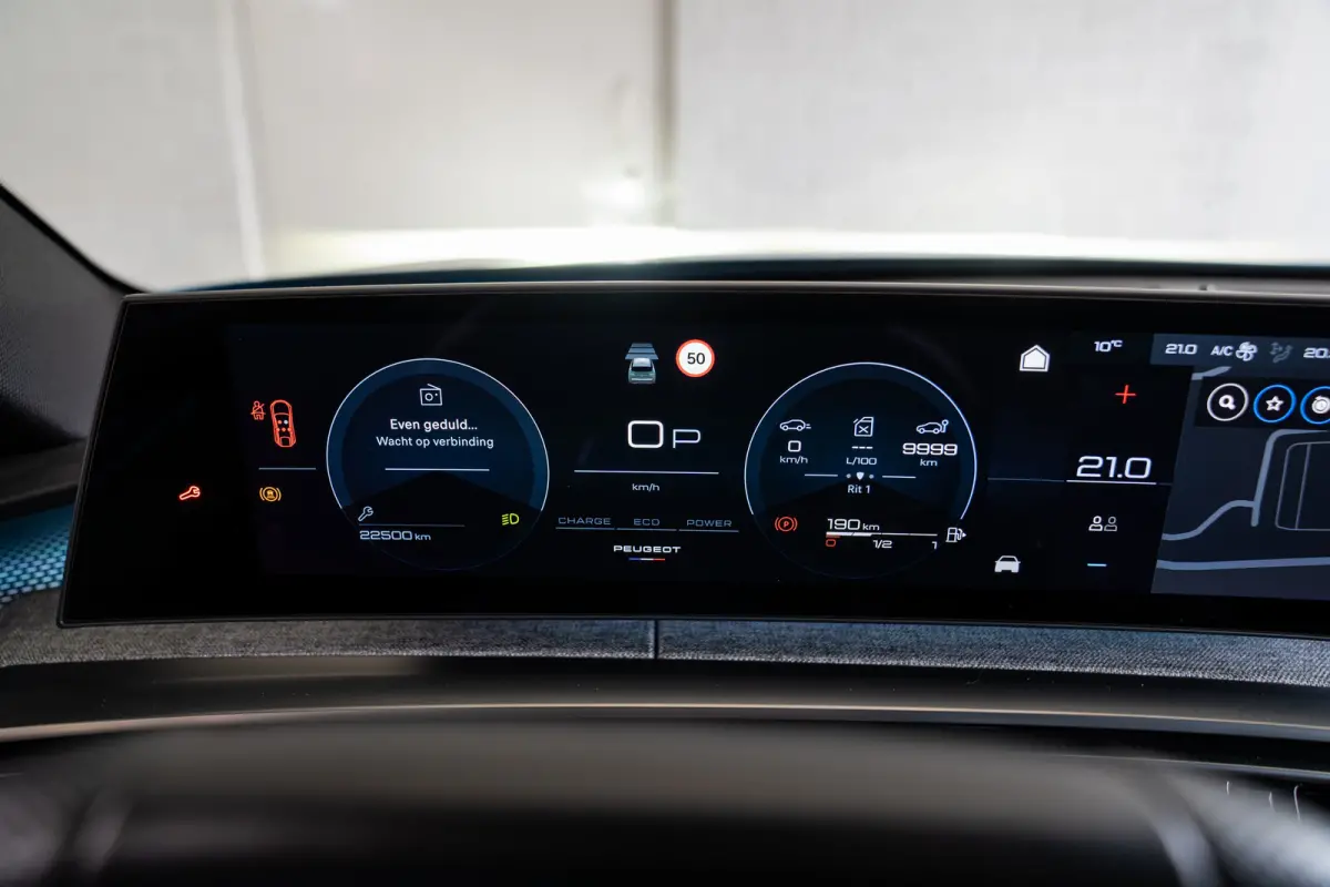 1.2 Hybrid 136 GT | Achterbank in delen neerklapbaar | Achteruitrijcamera | Apple Carplay/Android Auto|telefoonintegratie premium