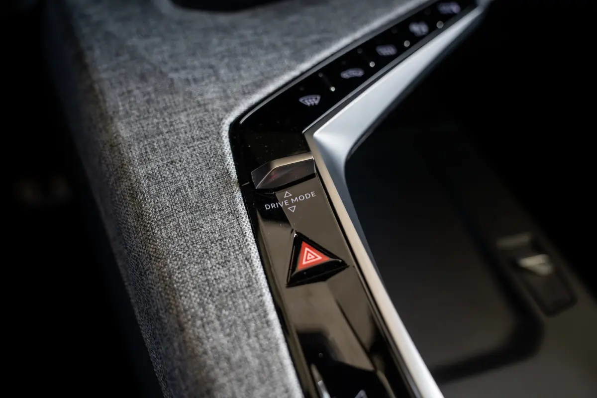 1.2 Hybrid 136 GT | Achterbank in delen neerklapbaar | Achteruitrijcamera | Apple Carplay/Android Auto|telefoonintegratie premium