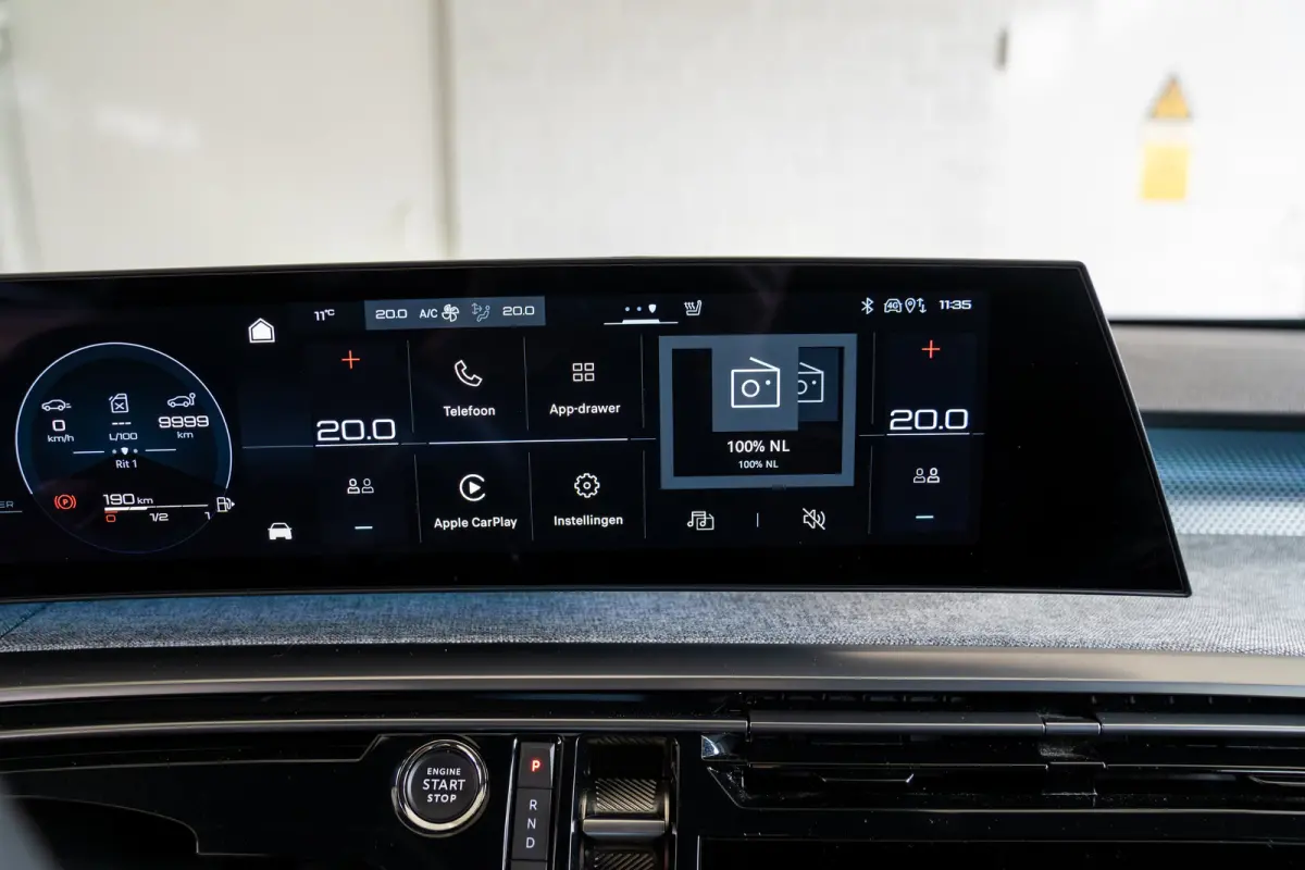 1.2 Hybrid 136 GT | Achterbank in delen neerklapbaar | Achteruitrijcamera | Apple Carplay/Android Auto|telefoonintegratie premium