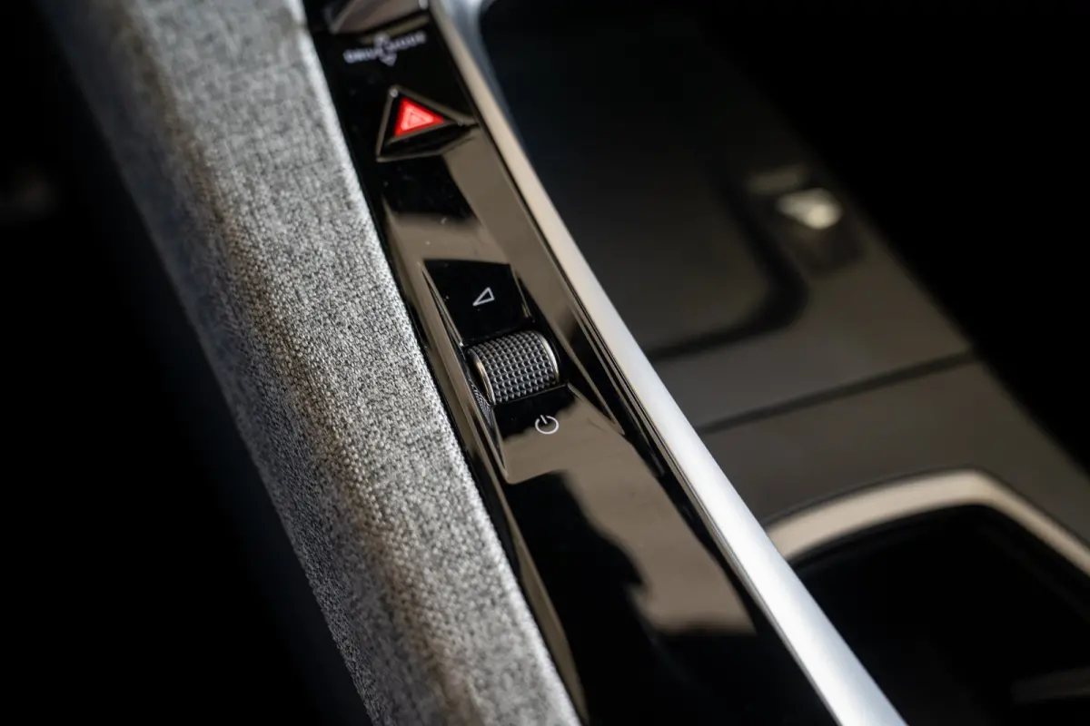1.2 Hybrid 136 GT | Achterbank in delen neerklapbaar | Achteruitrijcamera | Apple Carplay/Android Auto|telefoonintegratie premium