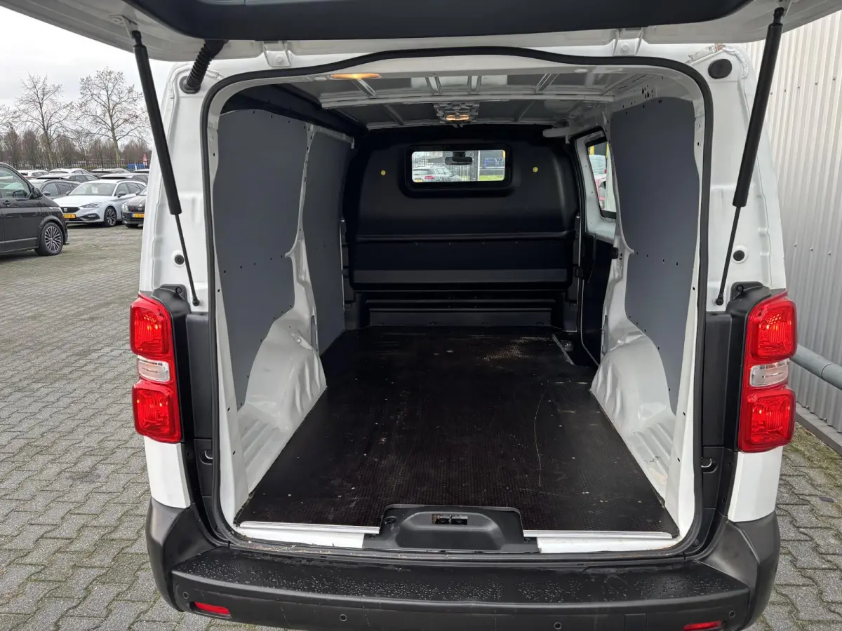 2.0 BlueHDI 120 XL*A/C*CRUISE*BLUETOOTH*2500KG TRG