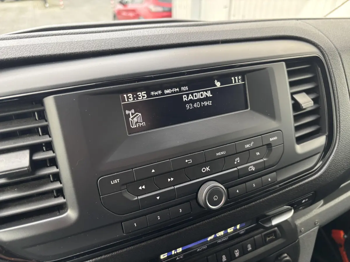 2.0 BlueHDI 120 XL*A/C*CRUISE*BLUETOOTH*2500KG TRG