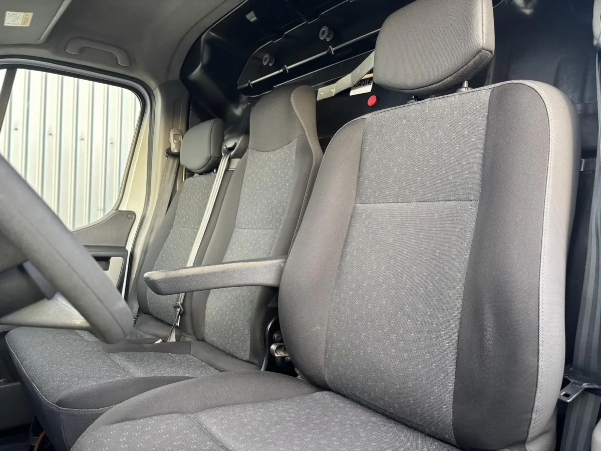 2.3 CDTI L2H1*A/C*CRUISE*LAADKLEP*3PERS*TEL*2500KG