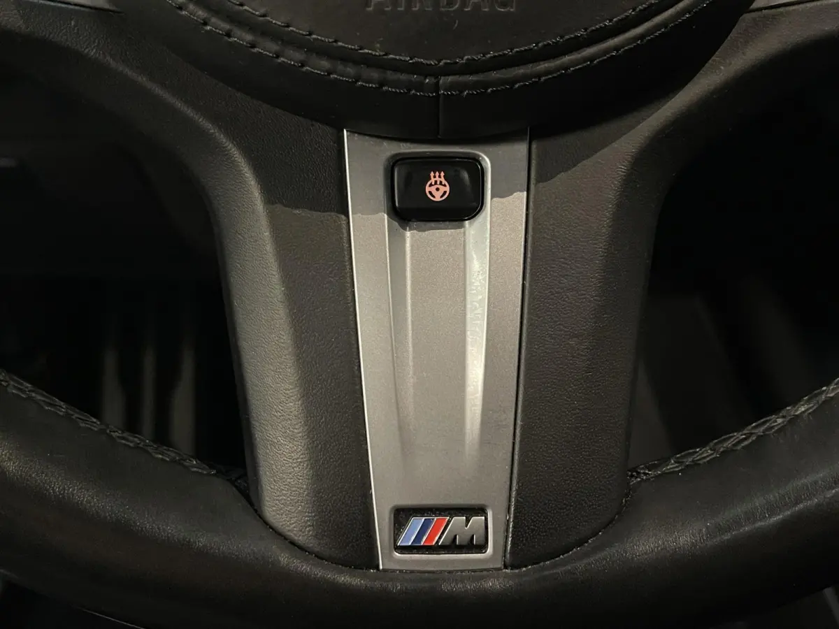 xDrive30e High Executive M Sport 19"/SOH 88%/Leder/Panoramadak/Trekhaak/Keyless/Head-up/Stoelverwarming/Sfeerverlichting/Camera/Apple Carplay & Android Auto