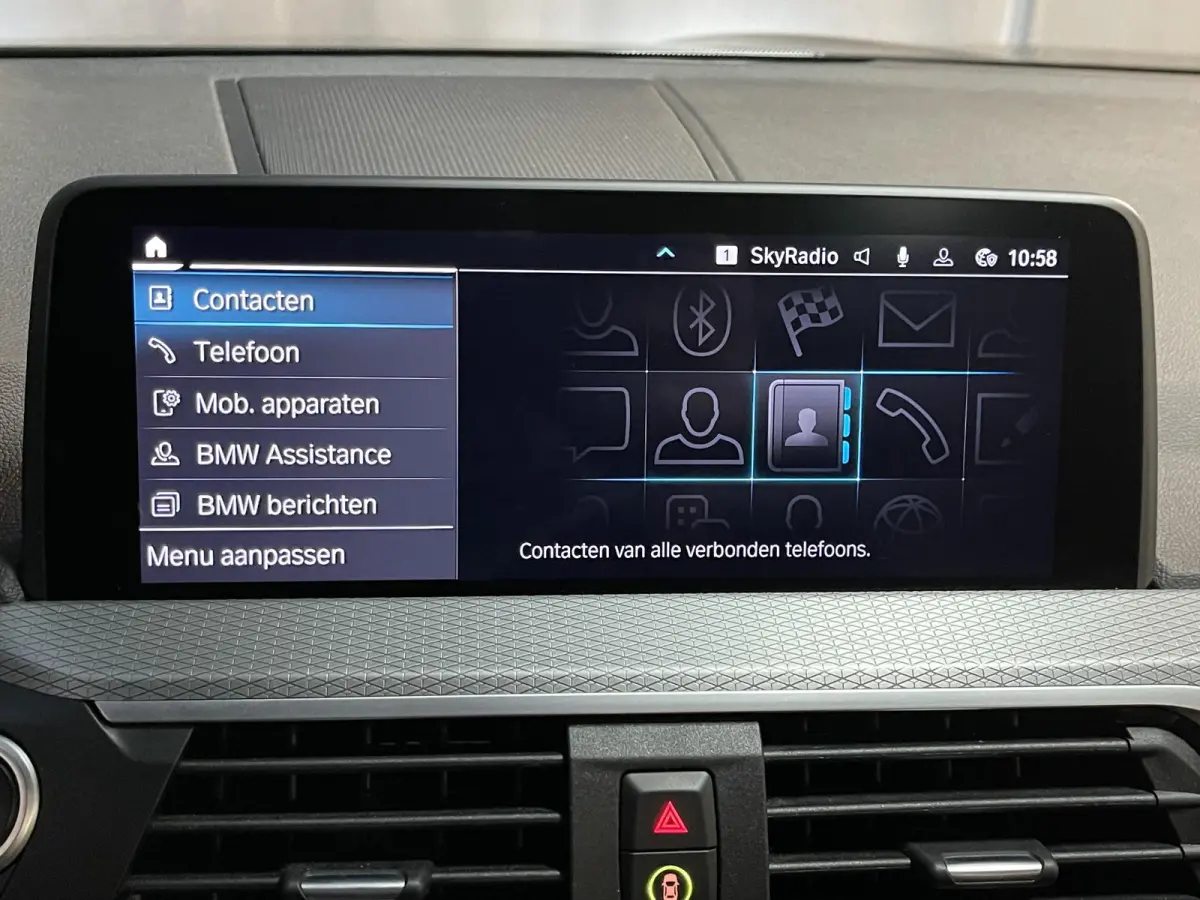 xDrive30e High Executive M Sport 19"/SOH 88%/Leder/Panoramadak/Trekhaak/Keyless/Head-up/Stoelverwarming/Sfeerverlichting/Camera/Apple Carplay & Android Auto