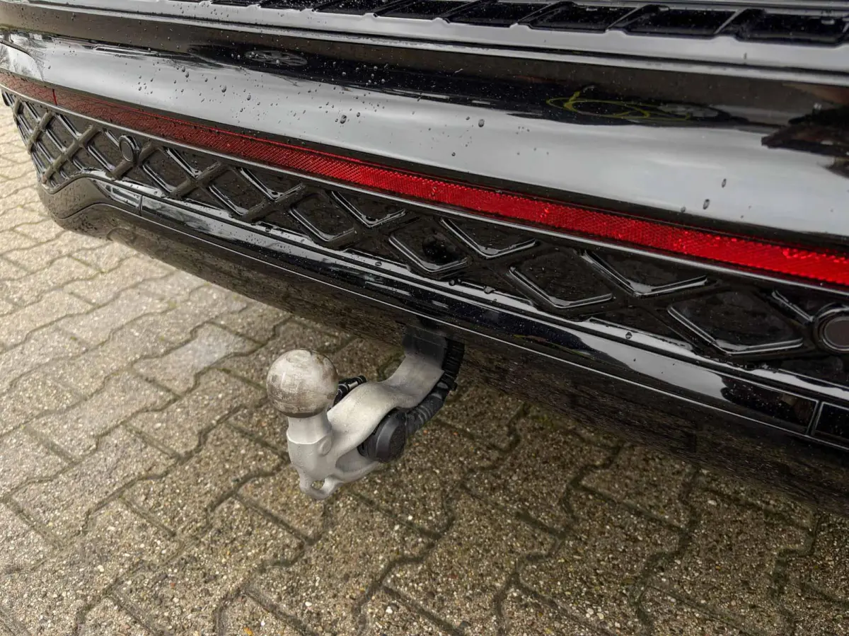 1.5 eHybrid 204pk DSG R-Line Edition | Panoramadak | Trekhaak | Massagestoelen