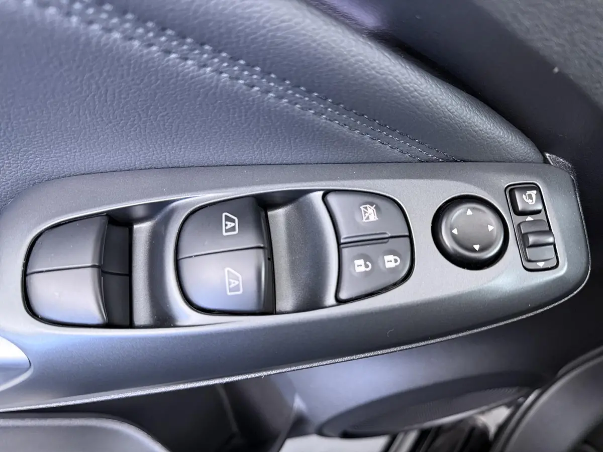 1.6 Hybrid N-Connecta | Automaat | Achteruitrijcamera | Navigatie |
