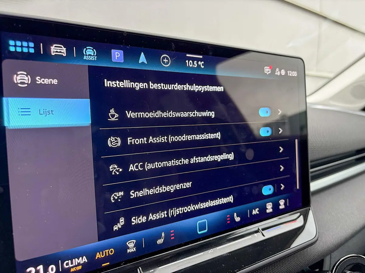 1.5 eTsi 115pk Life First Edition | App Connect | Camera | Stoelverwarming