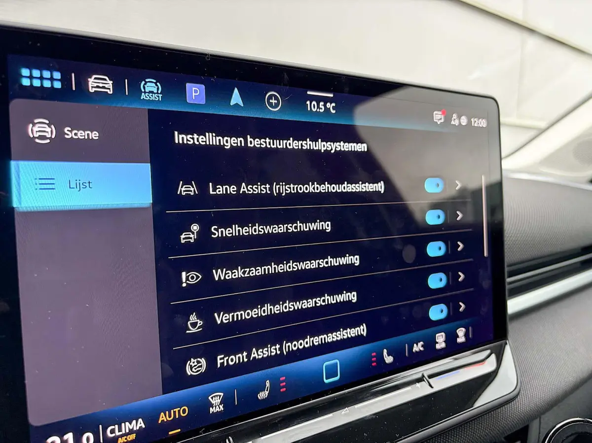 1.5 eTsi 115pk Life First Edition | App Connect | Camera | Stoelverwarming