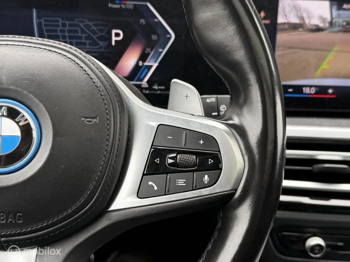 330e xDrive M Performance Panodak HUD LED Navi Carplay Brooklyn Grau