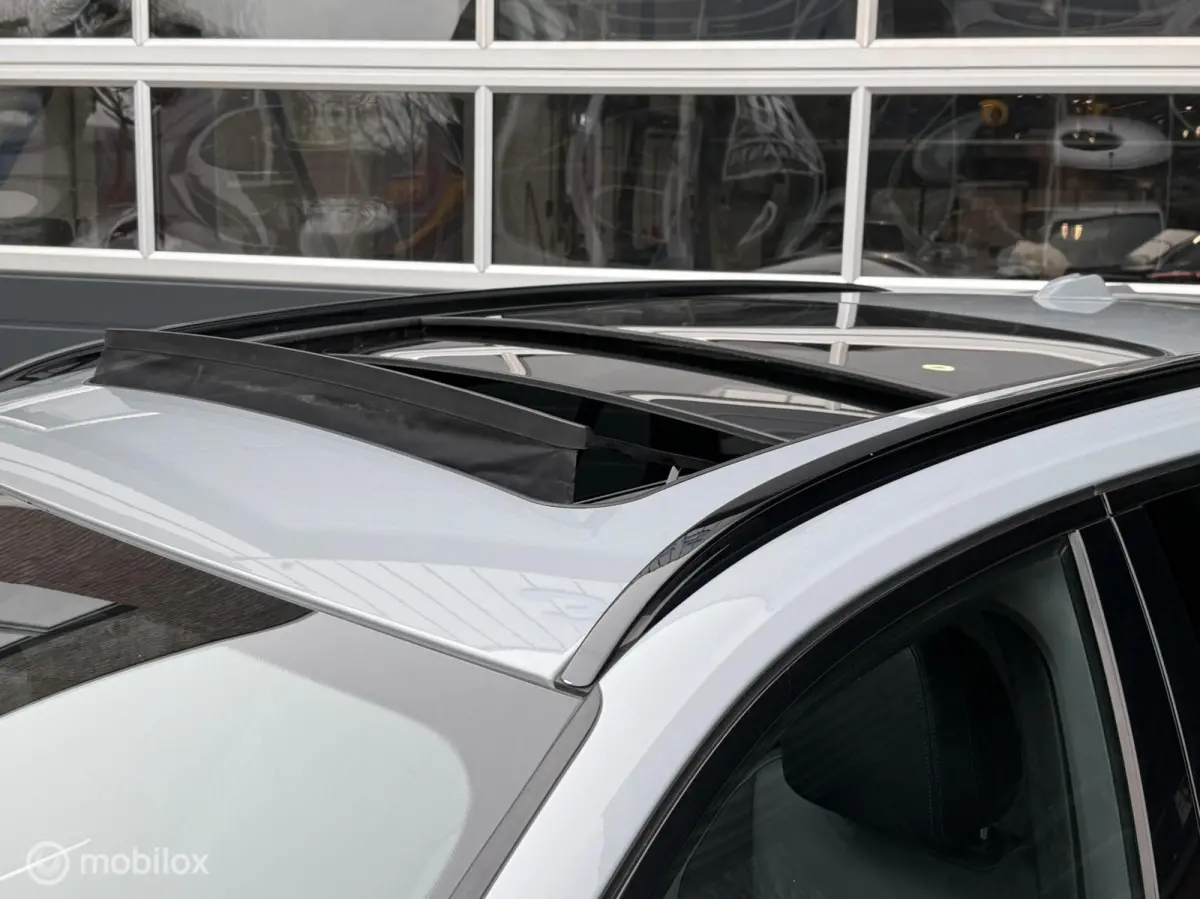 330e xDrive M Performance Panodak HUD LED Navi Carplay Brooklyn Grau